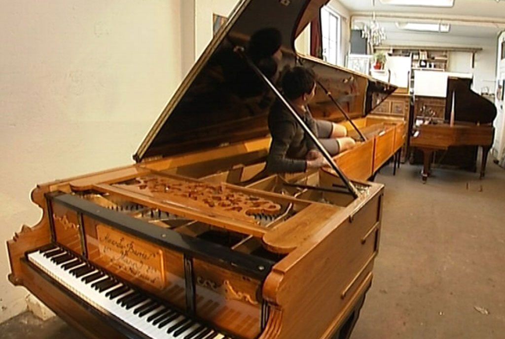 World’s largest concert piano strikes chord in Latvia - Sqoop - Get ... Tips For Transitioning From College To Career